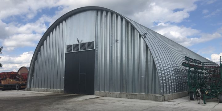 Построен новый гараж для хранения техники