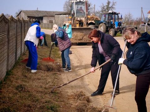 В КСУП «Больтишки» прошел субботник