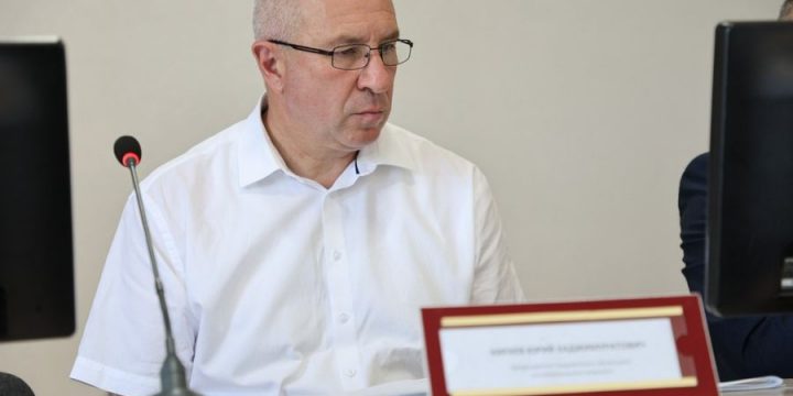 Массовая уборка зерновых в Принеманье начнется на следующей неделе. Такой акцент сделан на совещании в Вороновском районе с участием губернатора